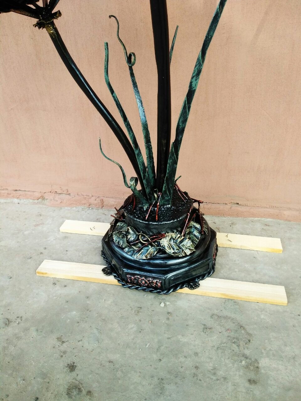 Custom listing for Susan: 6 garden lanterns with a customized base