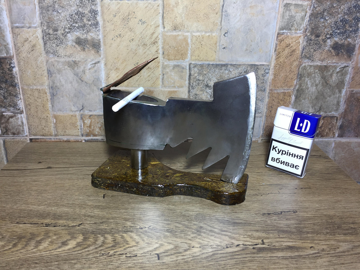 Ash tray with copper cover, metal ashtray, viking axe, medieval axe, ashtray, iron gift, iron anniversary gift, iron gift for men,iron gifts