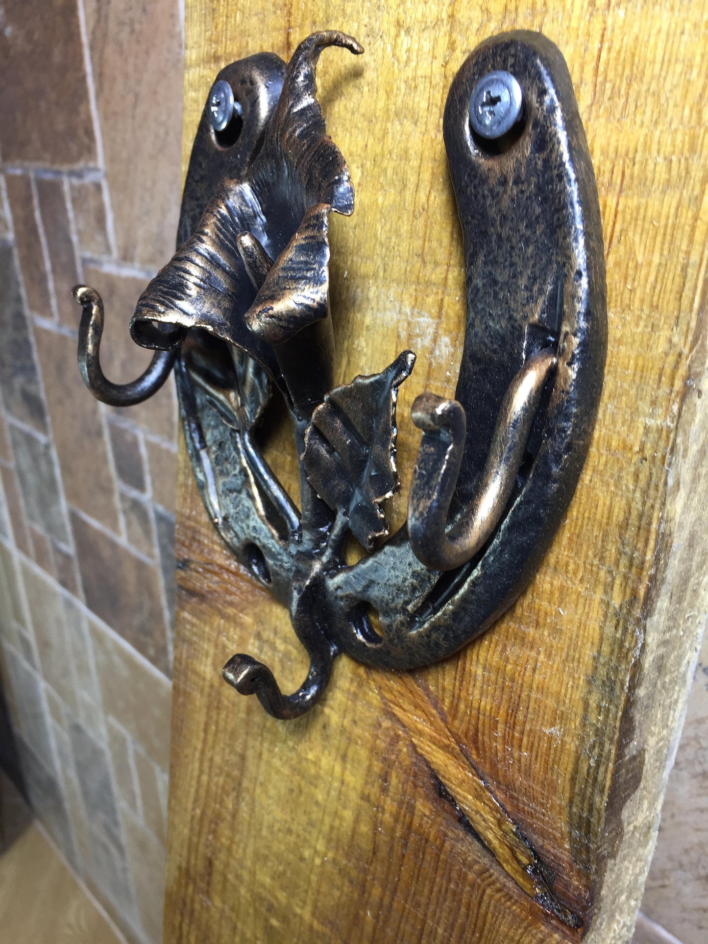 Key holder for wall, wall key holder, key holder, key rack, wall key rack, key holder with shelf, key organizer, key hook for wall,metal art