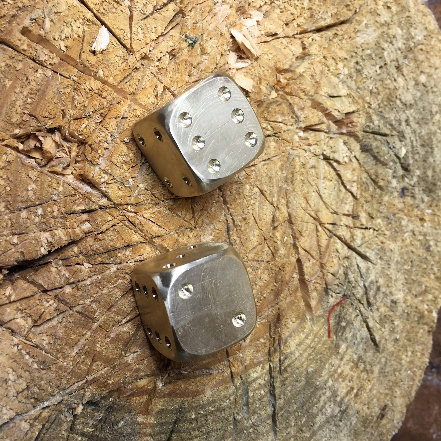 Bronze dices with dice box, engraved dice box, personalized dice box,dice games,wooden box for dices,tabletop gaming,board games,bronze gift