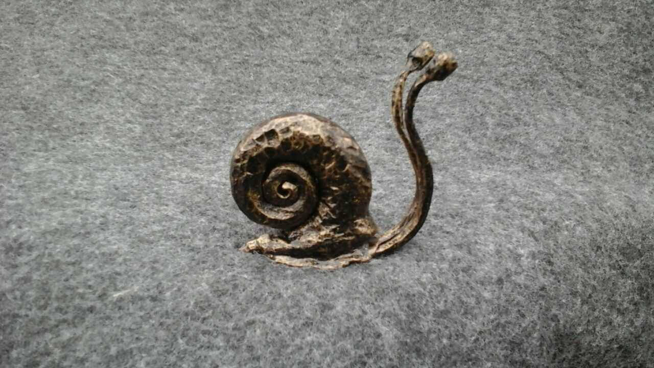 Metal snail, hand forged snail, snail art,snail accessories,snail charm,snail gifts,snail sculpture,snail statue,snail figure,snail figurine