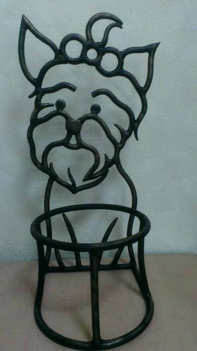 Dog bowl stand, dog bowl holder, dog lover gift, dog owner gift, dog ID holder, dog ID tag, custom dog,dog collar,dog leash,dog tag,dog gift