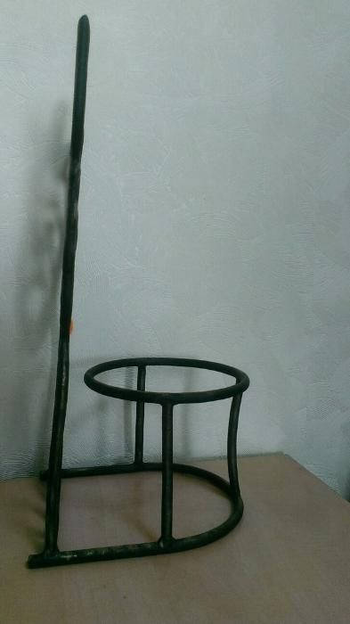 Dog bowl stand, dog bowl holder, dog lover gift, dog owner gift, dog ID holder, dog ID tag, custom dog,dog collar,dog leash,dog tag,dog gift