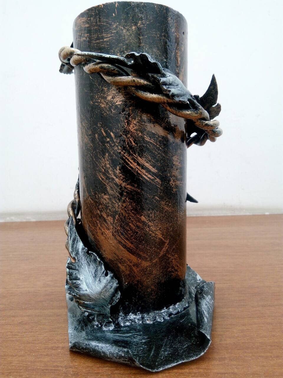 Hand forged bottle holder, wife gift, wife birthday gift, gift for women, gift for wife, anniversary gift, wine rack,iron gifts,bottle stand