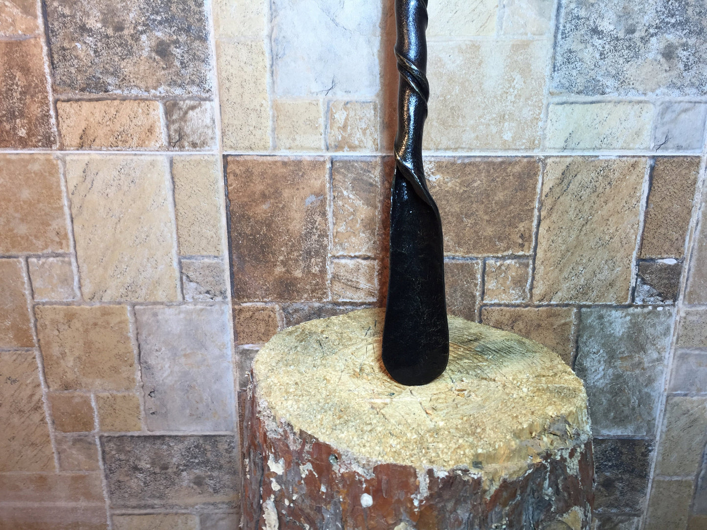 Iron shoehorn, metal shoe horn, hand forged shoe horn, shoe horn, shoes accessories, shoes stuff, insoles, shoes, forged art, metal artwork