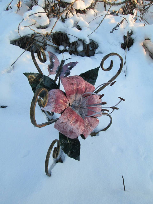 Iron lily, iron flower, hand forged lily, hand forged flower, flower, lily, rose,iron rose,iron gift for her,iron sculpture,anniversary gift