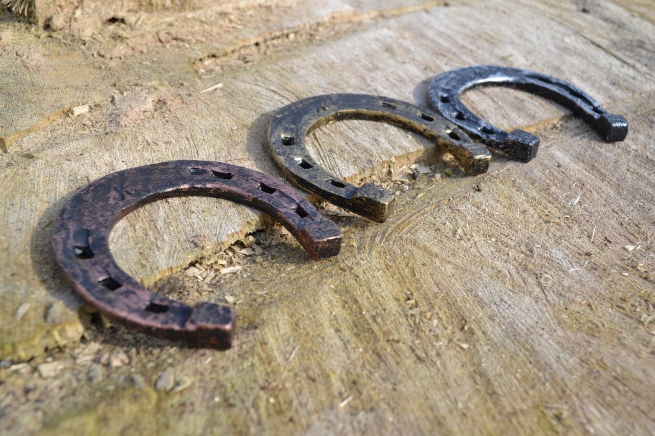 A set of 3 horseshoes, hand forged horseshoe, horse shoe, lucky talisman, iron gift, metal art, goodluck symbol, lucky horseshoe, wall decor
