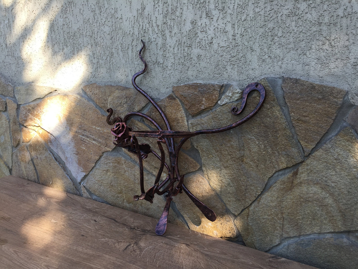 Wall planter, wall planter metal,wall planter wrought iron,wall planter indoor,wall planter outdoor,wall planter hanging,wall planter rustic