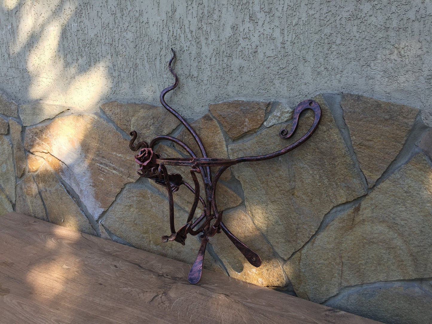 Wall planter, wall planter metal,wall planter wrought iron,wall planter indoor,wall planter outdoor,wall planter hanging,wall planter rustic