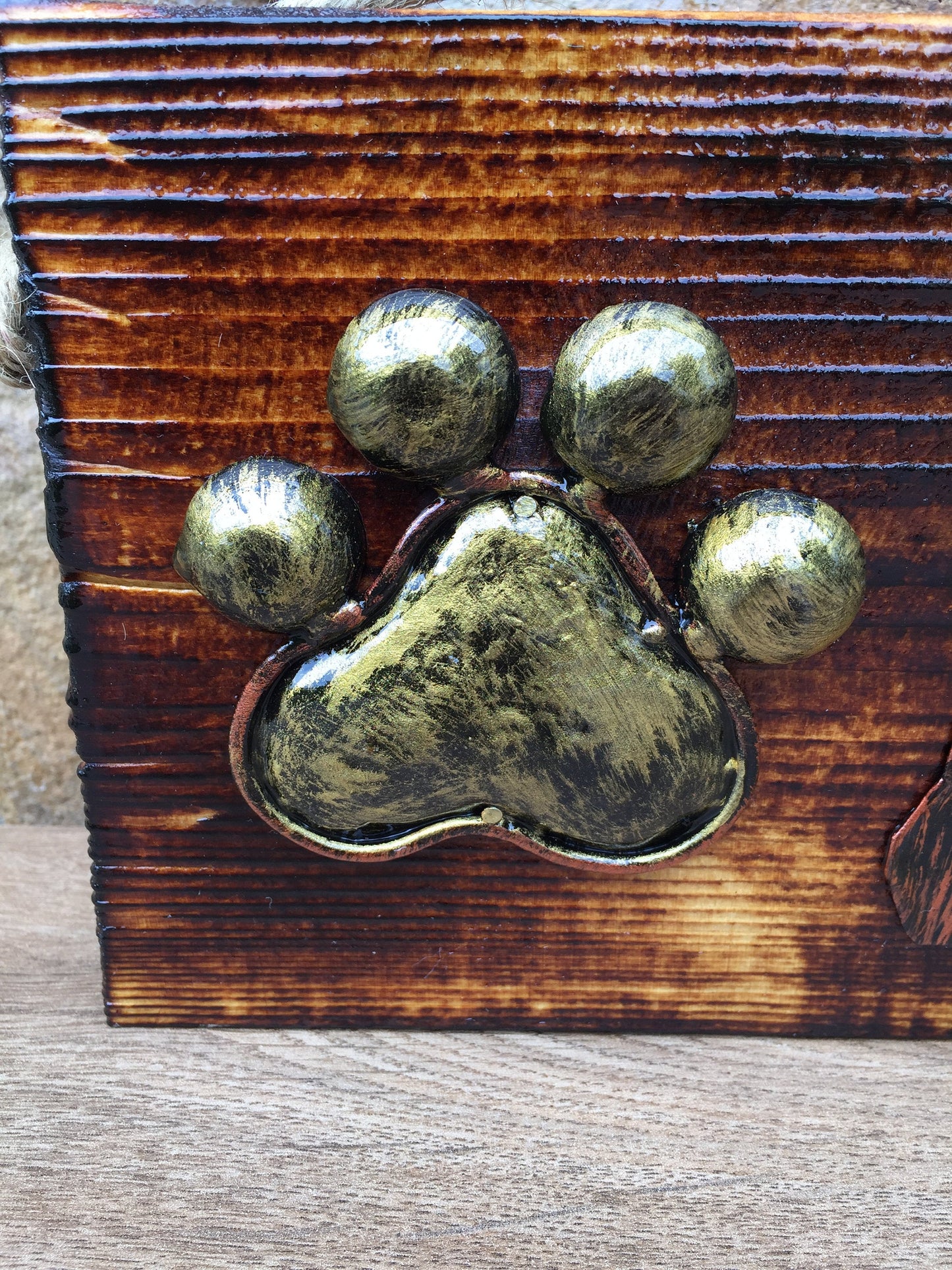 Dog plaque, dog name, custom dog plaque, dog wall decor, custom dog gift, personalized dog gift, paw print, dog paw art, custom dog decor