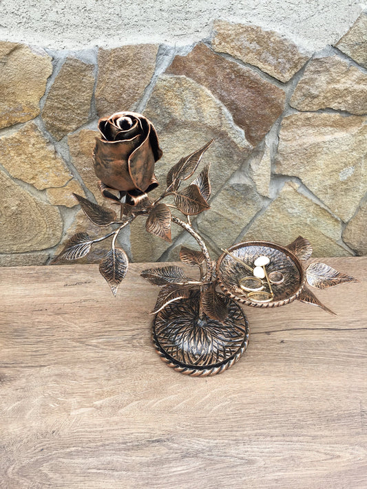 Iron gift for her, iron rose, forged ring dish, iron anniversary gift for her, iron gift, jewelry storage, iron gifts,jewels,rings,ear rings