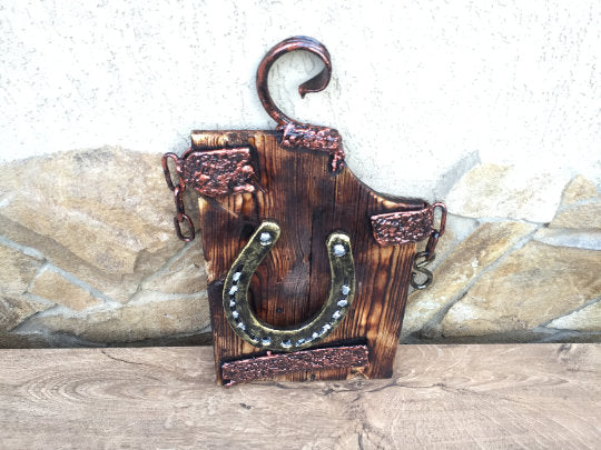 Medieval gifts, wall decor, horseshoe, farmhouse decor, horse shoe, housewarming gift, farmhouse gifts, countryside art,rustic gifts,artwork