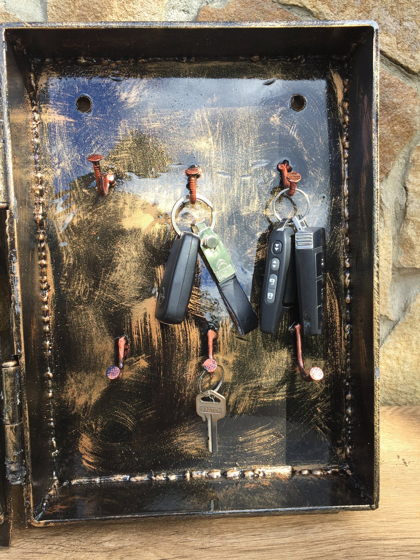 Key holder, key holder for wall, key hanger metal, key rack forged, key hooks, key chain, key organizer, key case, forged keys, key stand