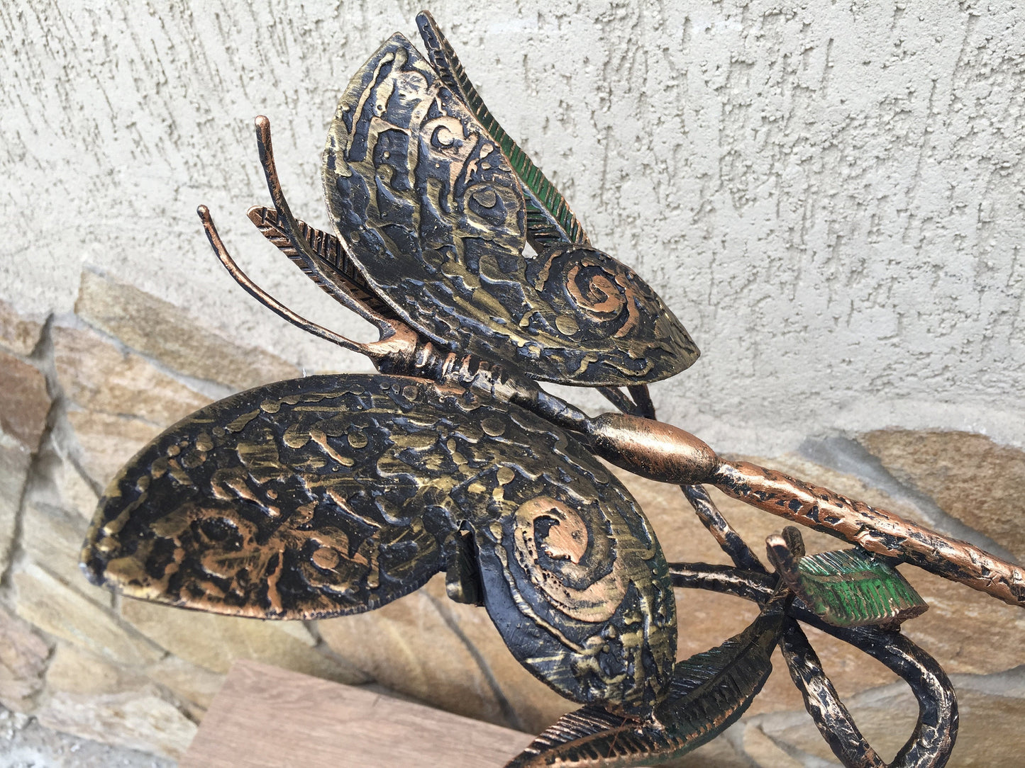 Chameleon sculpture, chameleon art, chameleon charm, chameleon birthday, chameleon costume,garden sculpture,yard art,garden decor,viking axe