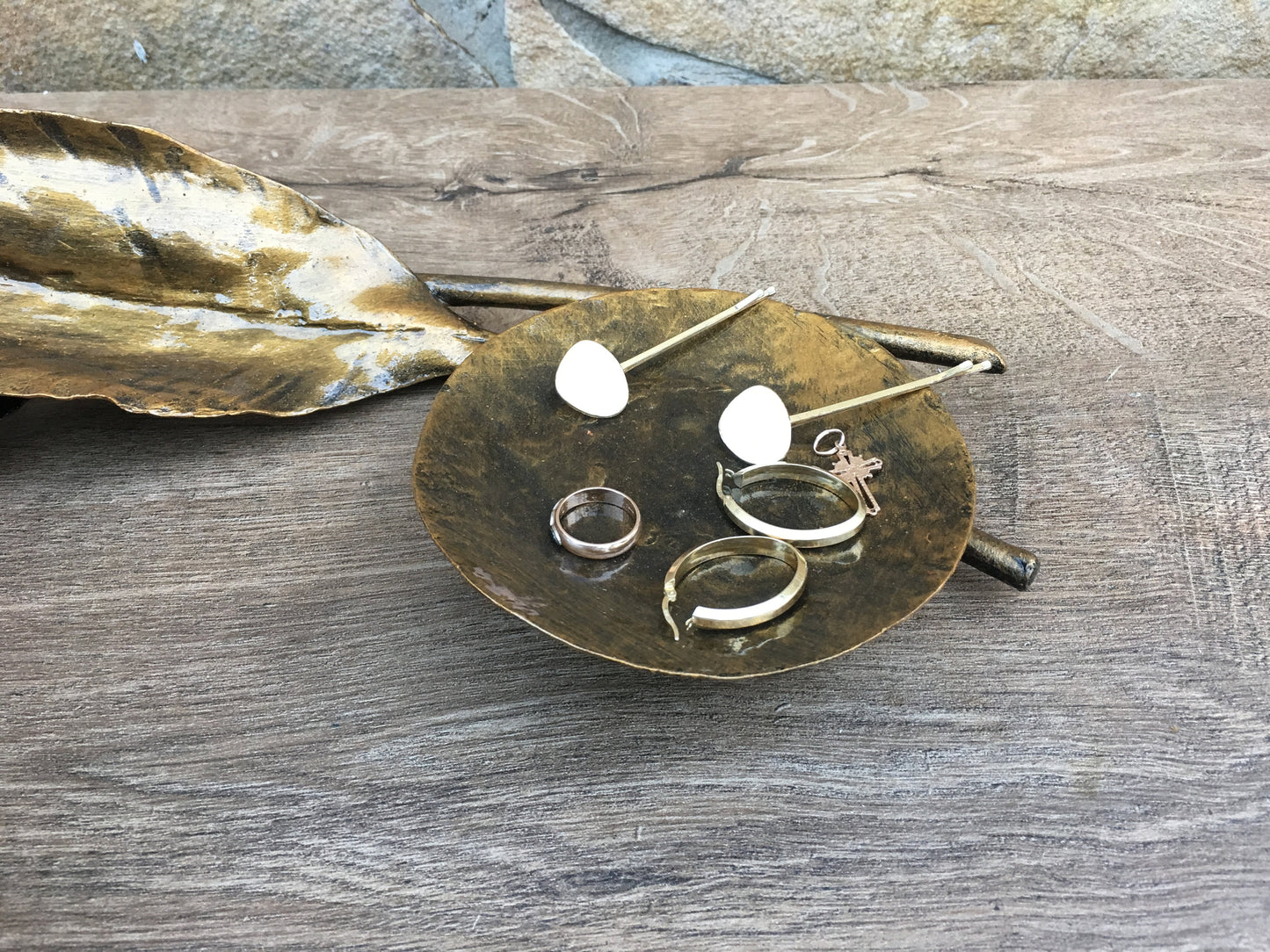Iron ring dish, iron anniversary gift for her, wedding rings holder, jewelry storage, lily flowers, bouquet of flowers,forged lily,iron rose