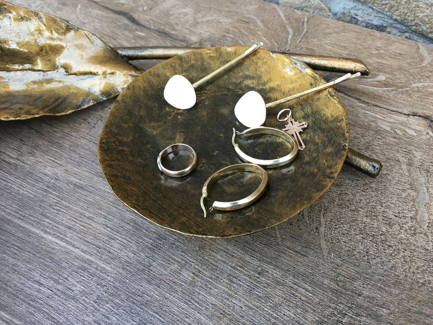Iron ring dish, iron anniversary gift for her, wedding rings holder, jewelry storage, lily flowers, bouquet of flowers,forged lily,iron rose