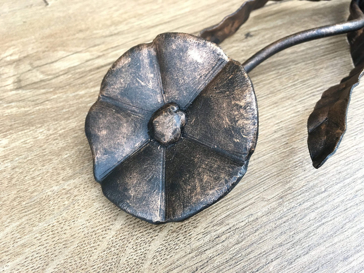 Wrought iron daisy, iron anniversary gift for her, iron gift, Mother's day gift, iron gifts,birthday gift,iron gift for her,iron daisy,daisy