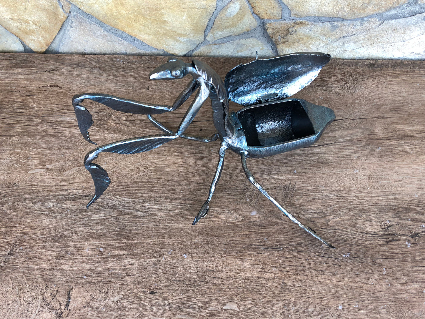 Ash tray, ashtray, forged ash tray, cigar ashtray, cigar ash tray, metal mantis, smoker accessories, tobacco, gift for smoker, cigar case