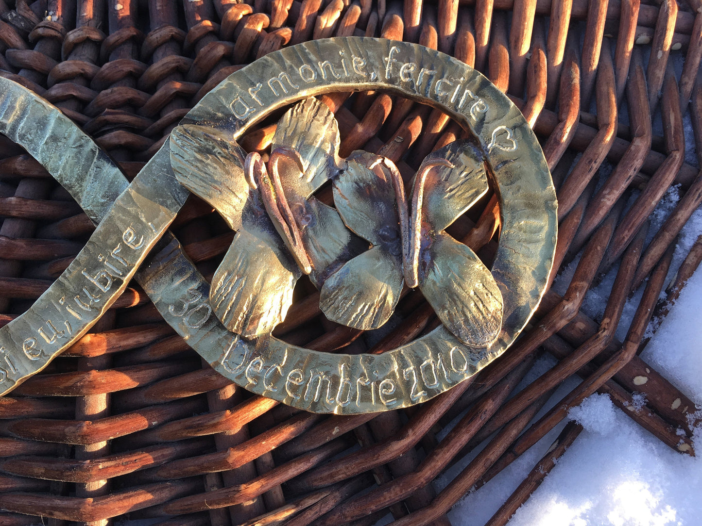 Bronze infinity sign, bronze gift, bronze gift for her, 19th anniversary, bronze gifts for her, 8th anniversary gift, bronze anniversary,axe