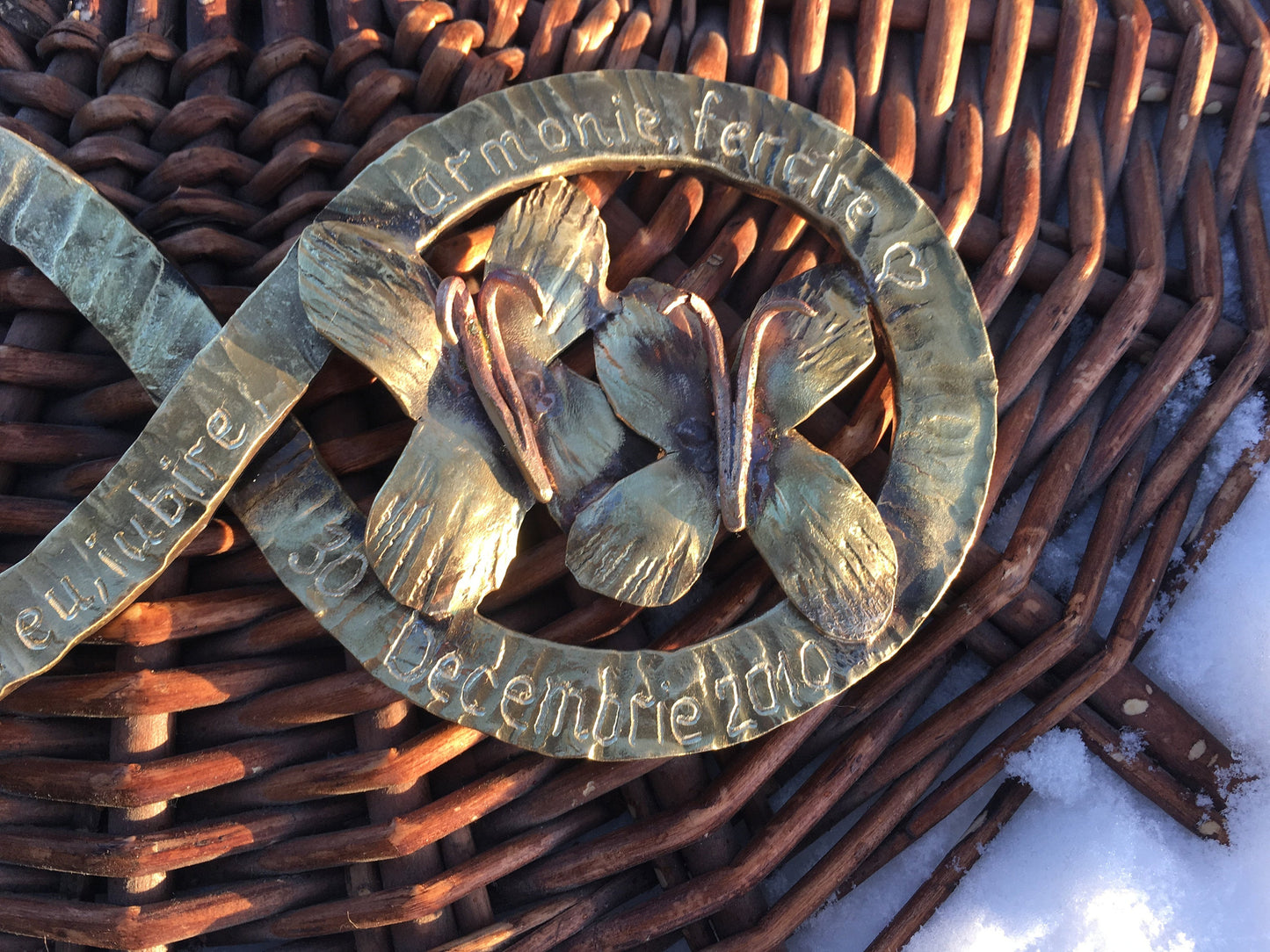 Bronze infinity sign, bronze gift, bronze gift for her, 19th anniversary, bronze gifts for her, 8th anniversary gift, bronze anniversary,axe