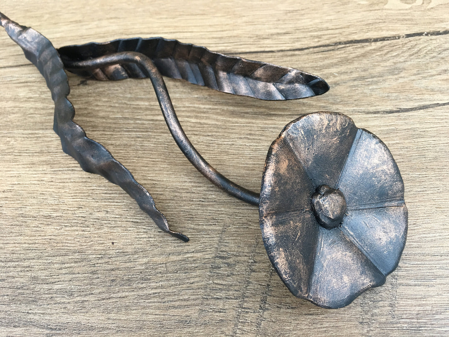 Wrought iron daisy, iron anniversary gift for her, iron gift, Mother's day gift, iron gifts,birthday gift,iron gift for her,iron daisy,daisy