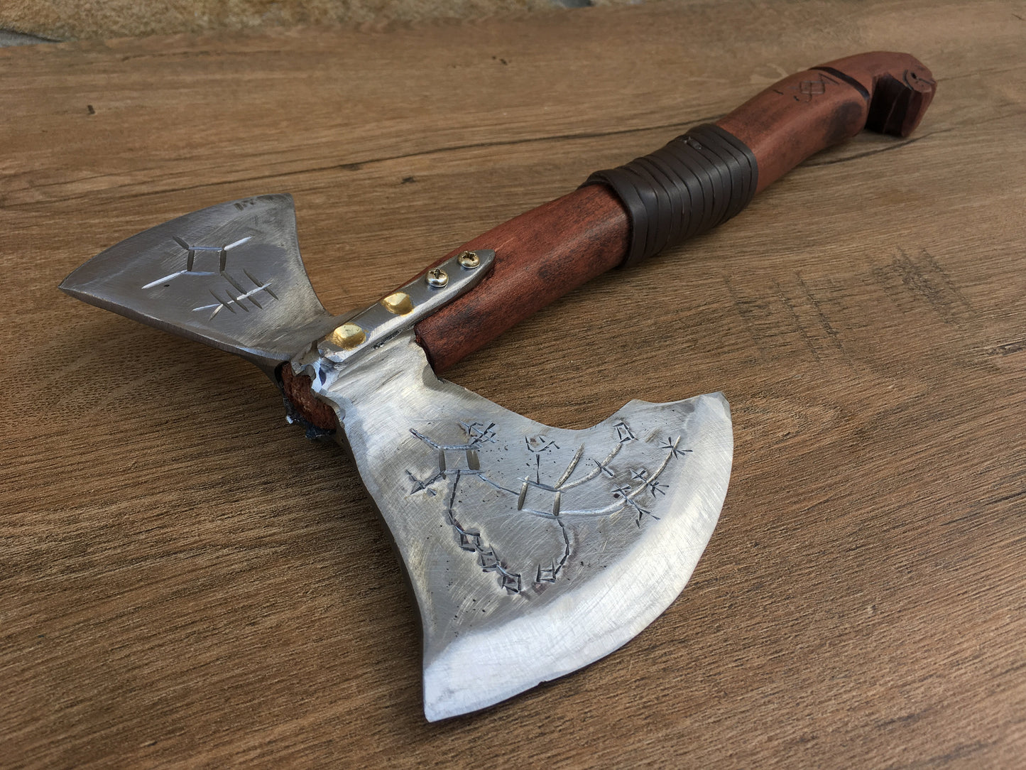Kratos axe, Leviathan axe, God of War, viking hatchet, viking axe, mens gifts, cosplay axe, cosplay weapon, cosplay armor, cosplay,cosplayer