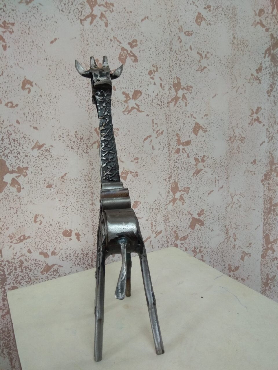 Hand forged giraffe, giraffe, giraffe lover, giraffe, home decor, animal decor, giraffe statue, giraffe toy,giraffe wall decor,giraffe decor