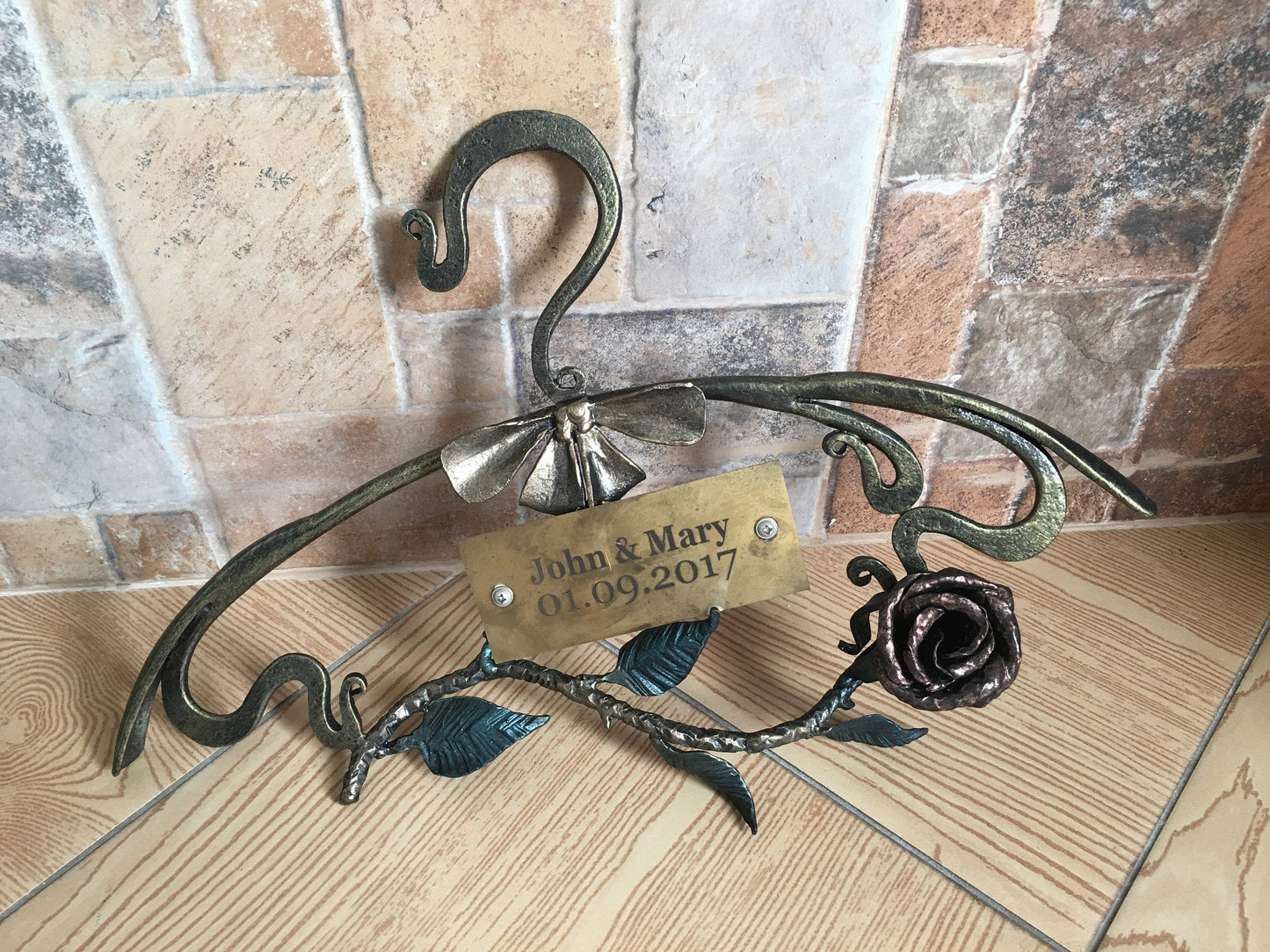 Personalized wedding hanger, bride hanger, bridal dress hanger, custom name hanger, hanger with names, bride wedding hanger, dress hanger
