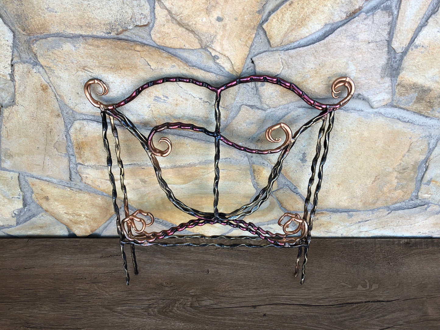 Newspaper holder, magazine rack, newspaper stand, newspaper storage, folding rack, record holder, towel holder, newspaper display stand