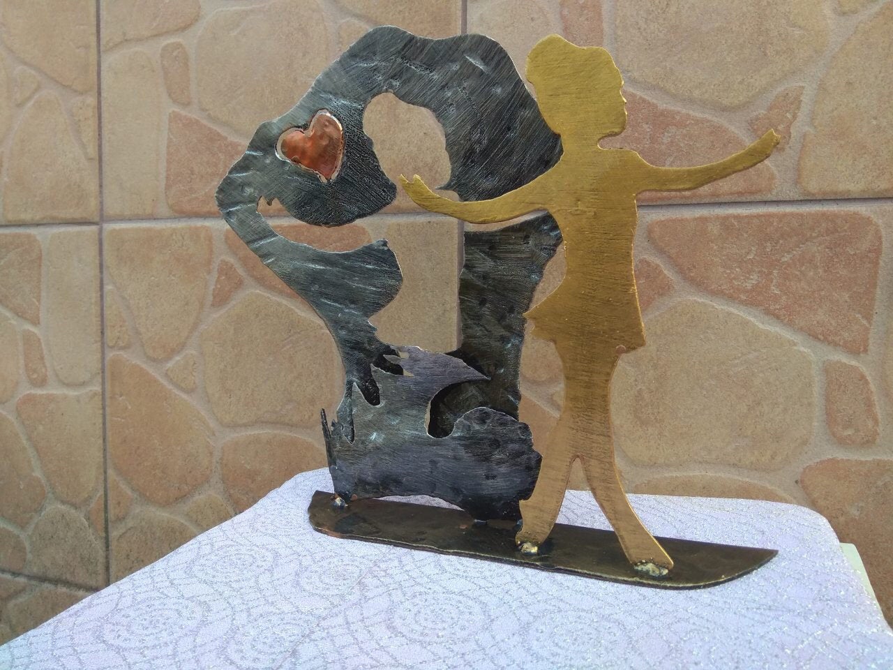 Table decor, room decor, table centerpiece, iron gift, metal art, heart, womens gift, engagement, living room decor, living room art, iron