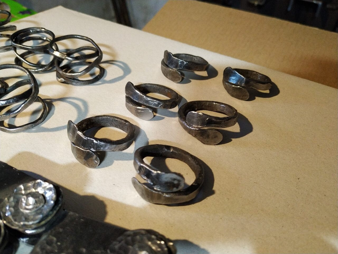Metal napkin rings, napkin decor, napkin display, napkin dispenser, napkin for wedding, napkin ring set, tabletop decor, bridal shower gift