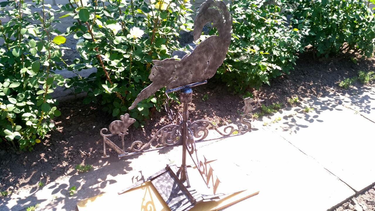 Windvane, weathervane, wind vane, weather vane, weathercock, roof mount, outside metal decor, yard art, roof metal art, garden metal decor
