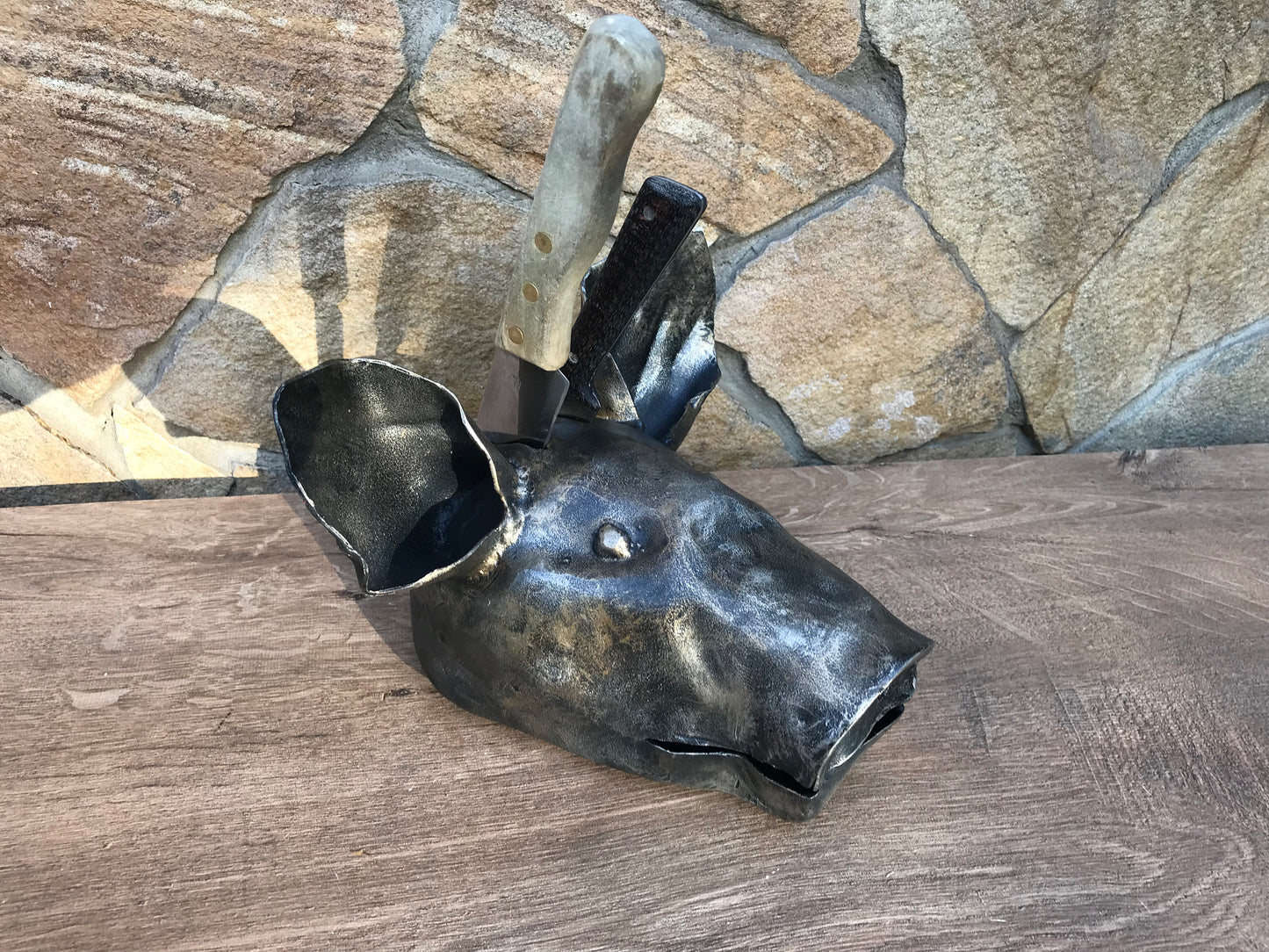 Knife holder, knife stand, knife display, kitchen knife, knife storage, knife rack, culinary gift, kitchen gift, pig, pig head, chef gift