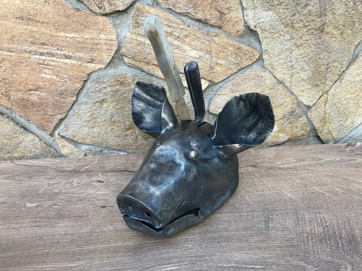 Knife holder, knife stand, knife display, kitchen knife, knife storage, knife rack, culinary gift, kitchen gift, pig, pig head, chef gift