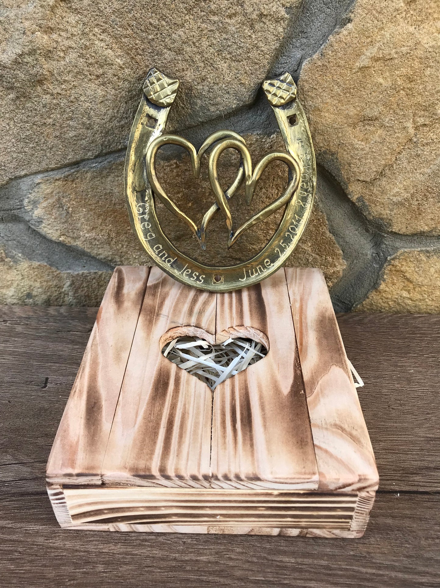 Engraved bronze gift, bronze gifts, 8 year gifts, 8th anniversary gift, bronze horseshoe, horse shoe, bronze gift idea,bronze hearts