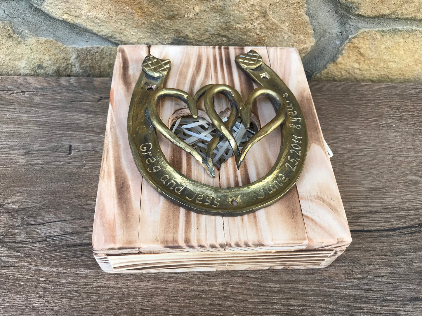 Engraved bronze gift, bronze gifts, 8 year gifts, 8th anniversary gift, bronze horseshoe, horse shoe, bronze gift idea,bronze hearts