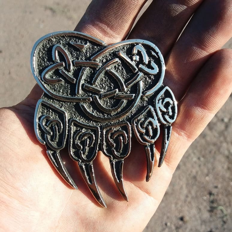 Buckle, Celtic belt buckle, engraved buckle, Celtic buckle, Celtic knot, bear, paw, mens buckle, belt buckle, leather belt, Scottish, LARP