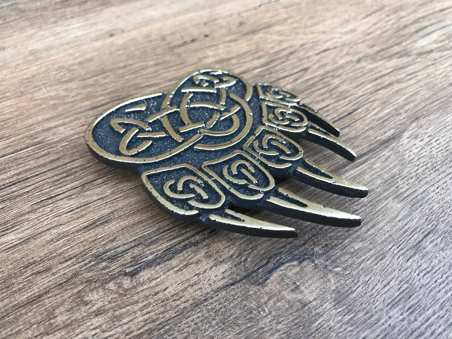 Buckle, Celtic belt buckle, engraved buckle, Celtic buckle, Celtic knot, bear, paw, mens buckle, belt buckle, leather belt, Scottish, LARP