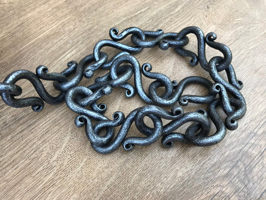 Hand forged chain, medieval, chain, iron chain, plant hanger, lamp hanger, sconce hanger, outdoor,garden decor,hardware,vintage,chain holder