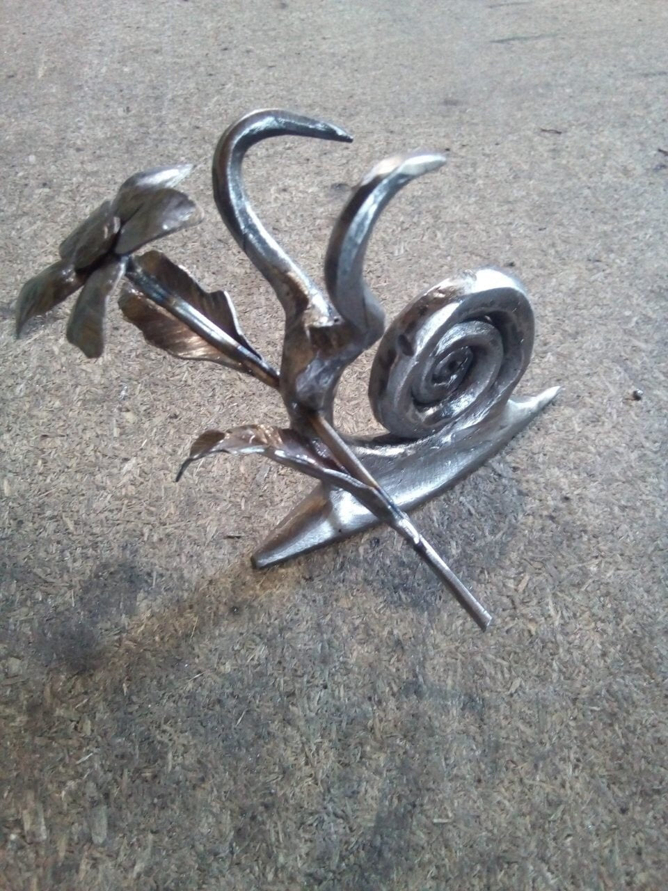 6th year anniversary, iron daisy, iron flower, snail, iron snail, iron anniversary gift, Christmas, 6th anniversary, iron gift for her