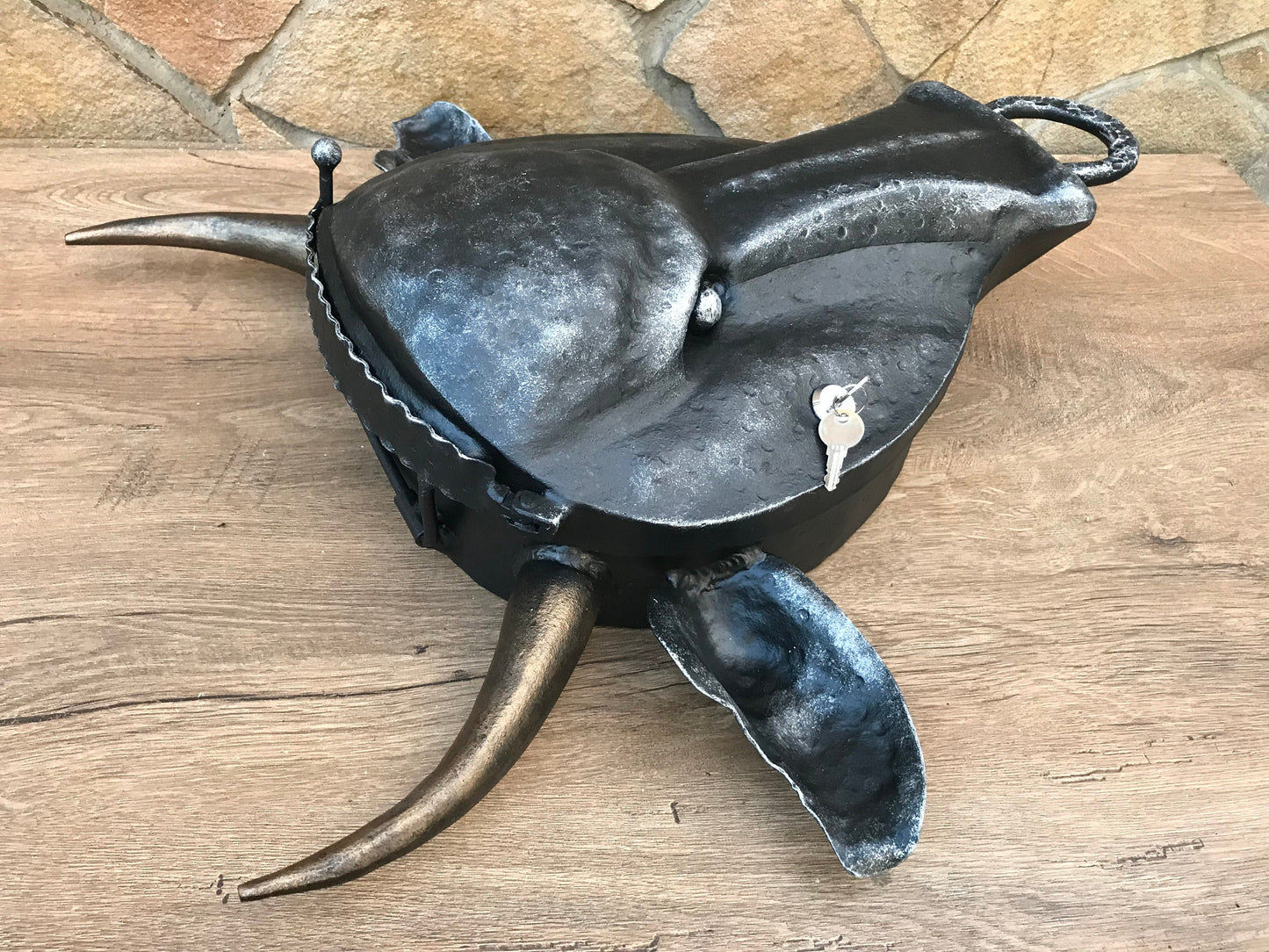 Mailbox with lock, mailbox, mail box, locking mailbox, mail boxes, bull head, bull decor, bull gift,mailboxes,mail box outdoor,mail box post