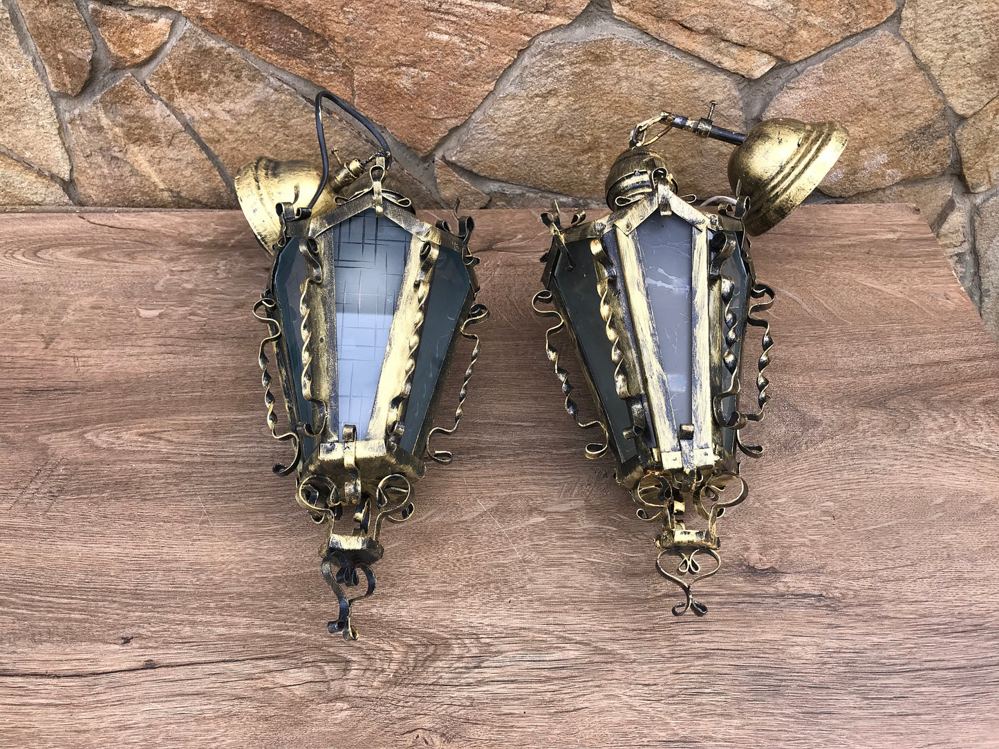 Ceiling sconce, ceiling lamp, ceiling light, ceiling lighting, lantern, wall lamp, chandelier, porch lamp, sconce,sconce light,light fixture