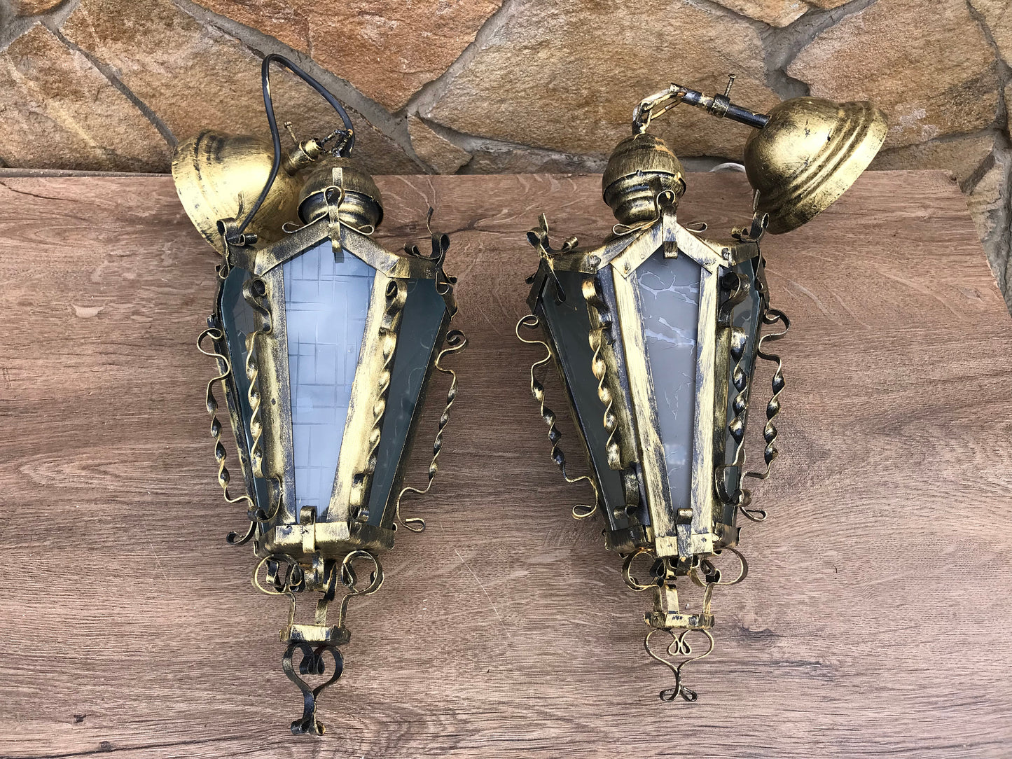 Ceiling sconce, ceiling lamp, ceiling light, ceiling lighting, lantern, wall lamp, chandelier, porch lamp, sconce,sconce light,light fixture