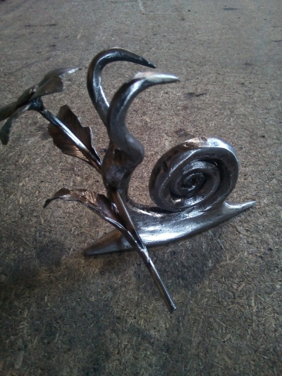 6th year anniversary, iron daisy, iron flower, snail, iron snail, iron anniversary gift, Christmas, 6th anniversary, iron gift for her