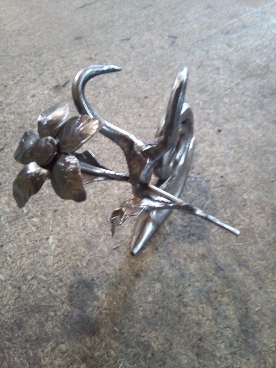 6th year anniversary, iron daisy, iron flower, snail, iron snail, iron anniversary gift, Christmas, 6th anniversary, iron gift for her