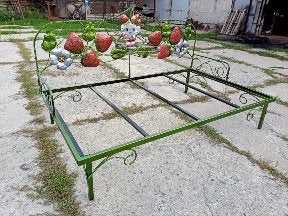 Kids bed, childs bed, children bed, bed frame, toddler bed, kids furniture, single bed, bedroom furniture, nursery furniture, floor bed