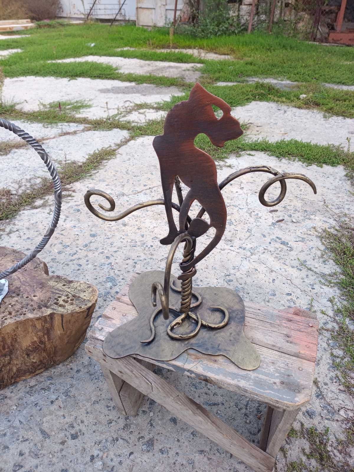 Animal gift, key holder, hook for keys, key stand, key chain, wall key holder, key rack, hallway decor, entryway decor, iron gifts, panther