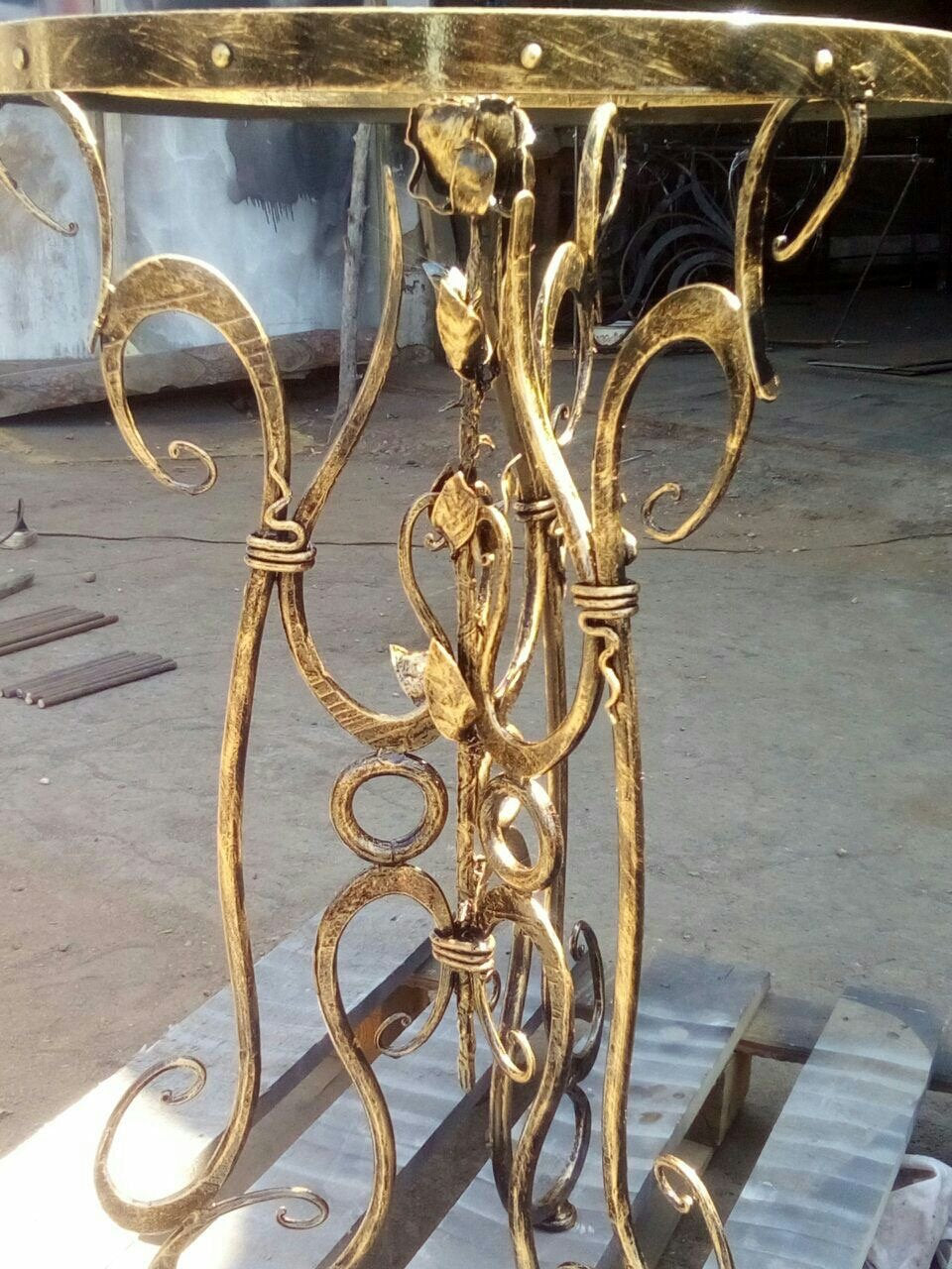 Coffee table, kitchen table, garden table, outdoor table, chair, metal furniture, kitchen decor, dining room, living room, hand forged table