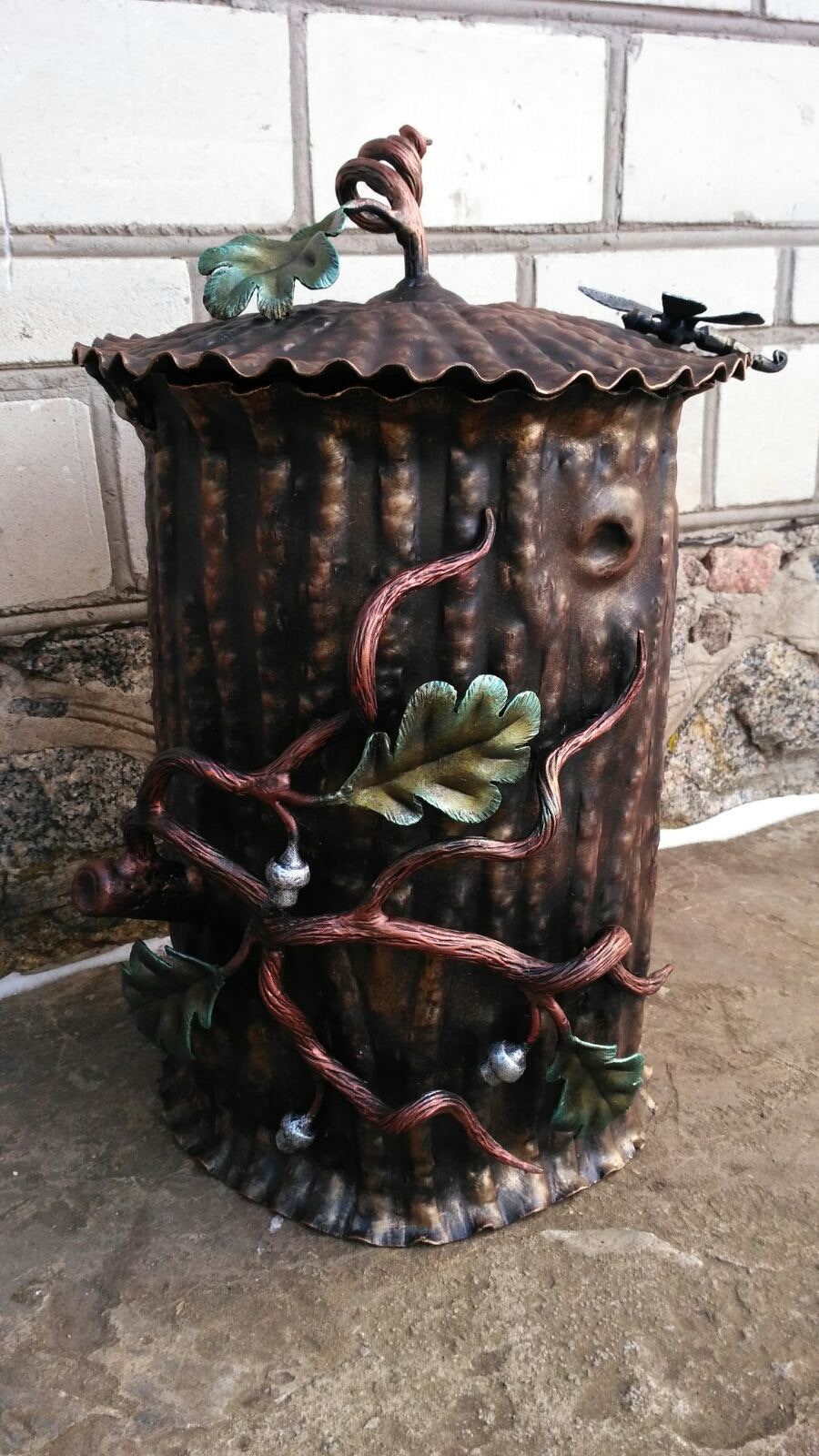 Waste bin, chest, trash bin, trash can, waste basket, garbage can, storage box, garbage bin, jewelry chest, metal trash can, metal trash bin