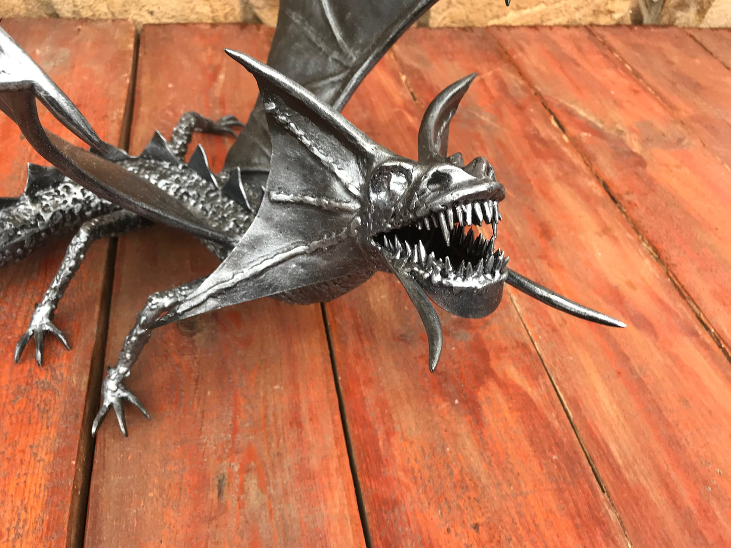 Custom listing for Poland: a dragon